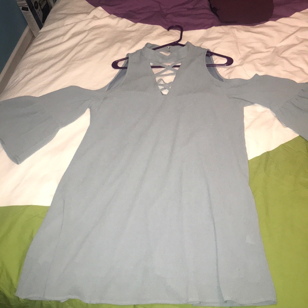 Dress - Picture 3 of 3